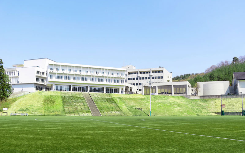 新潟経営大学