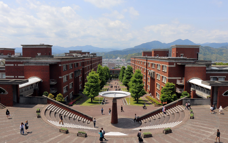 静岡県立大学