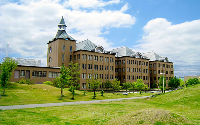 山形県立保健医療大学